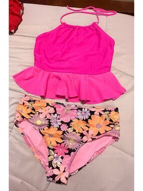 SWIM Pink tankini size XL and Floral Bottoms size M, Swimsuit Set